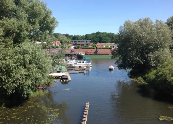 Апартаменты Traufenhaus Am - Urlaub Im Denkmal Бойценбург